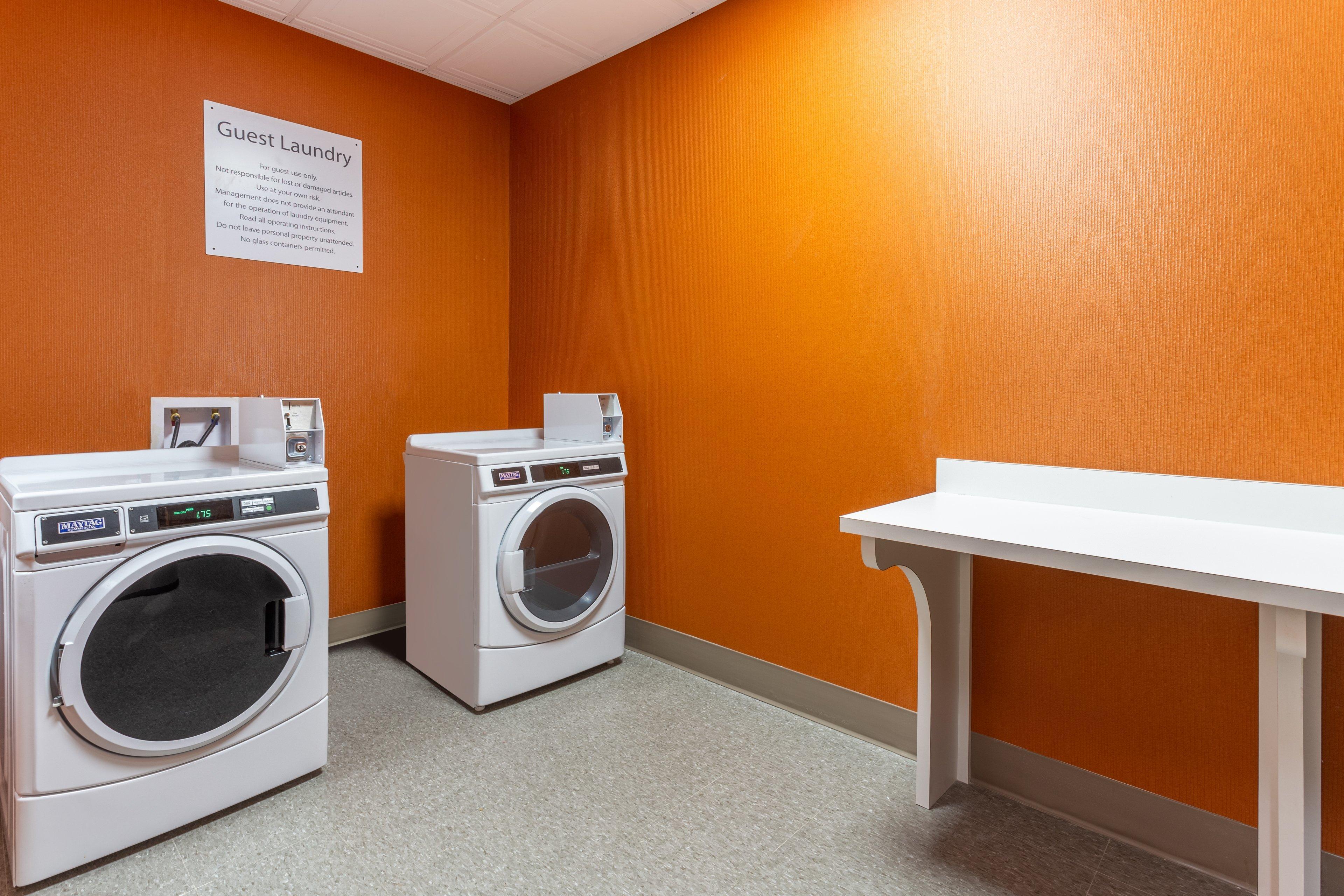 Holiday Inn Express & Suites Kearney By Ihg Bagian luar foto